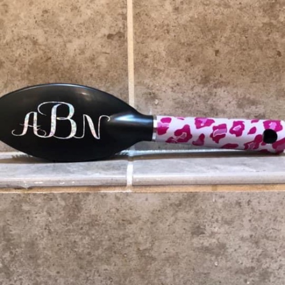 CUSTOMIZED BRUSHES